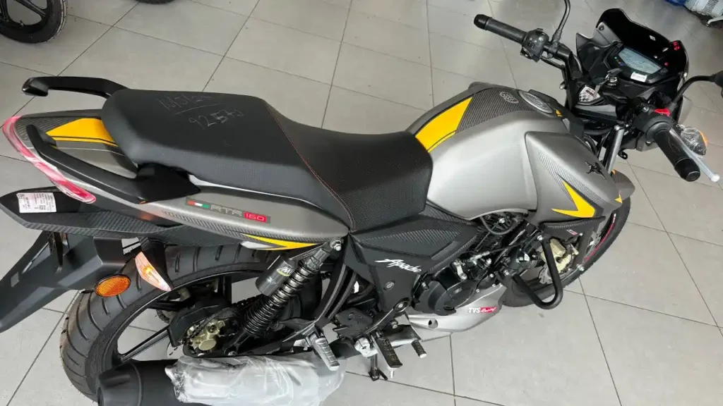 TVS Apache RTR 160 2V