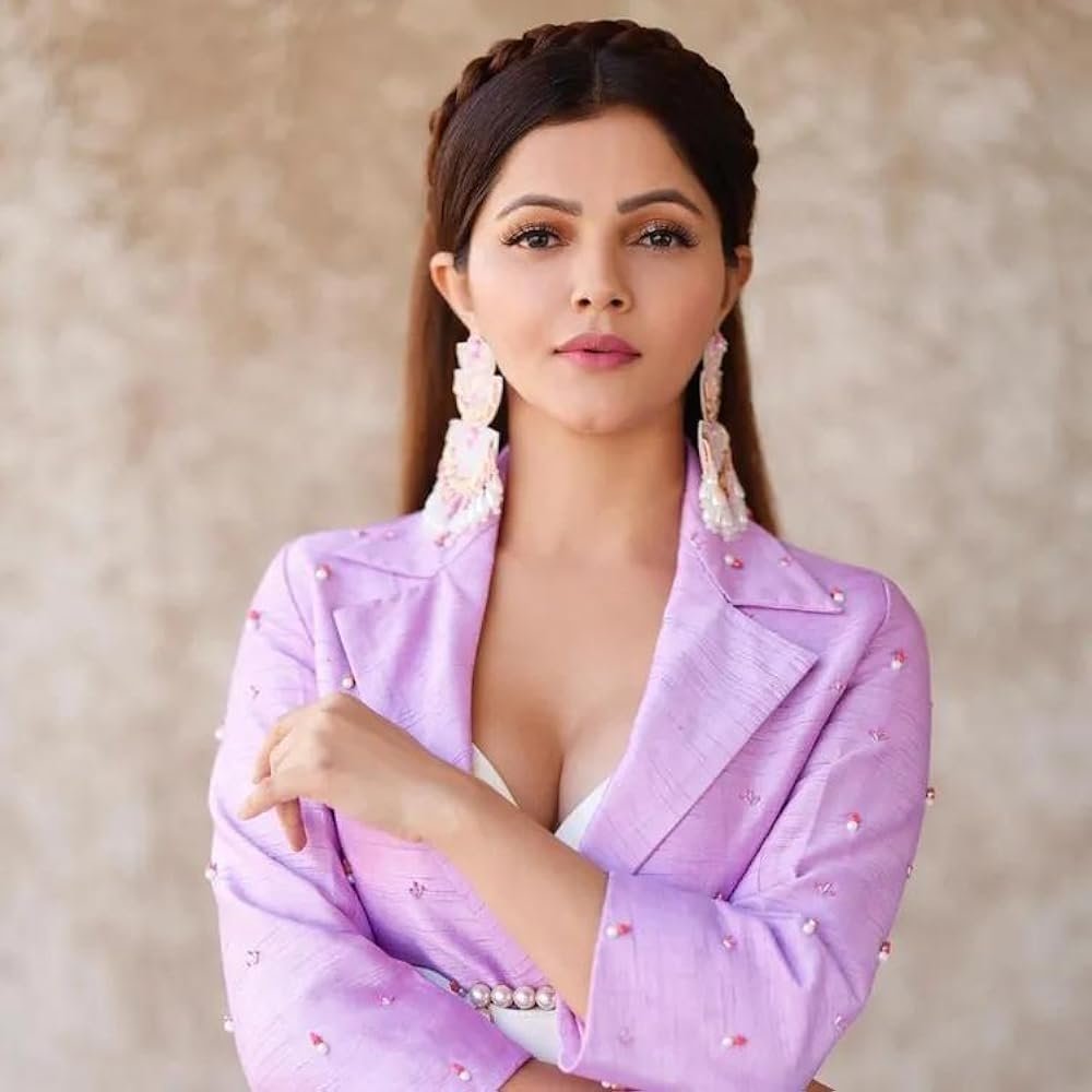 रील लाइफ ही नहीं बल्कि रियल लाइफ में भी संस्कारी बहू हैं टीवी की ये हसीनाएं, सास-ससुर की करती हैं सेवा